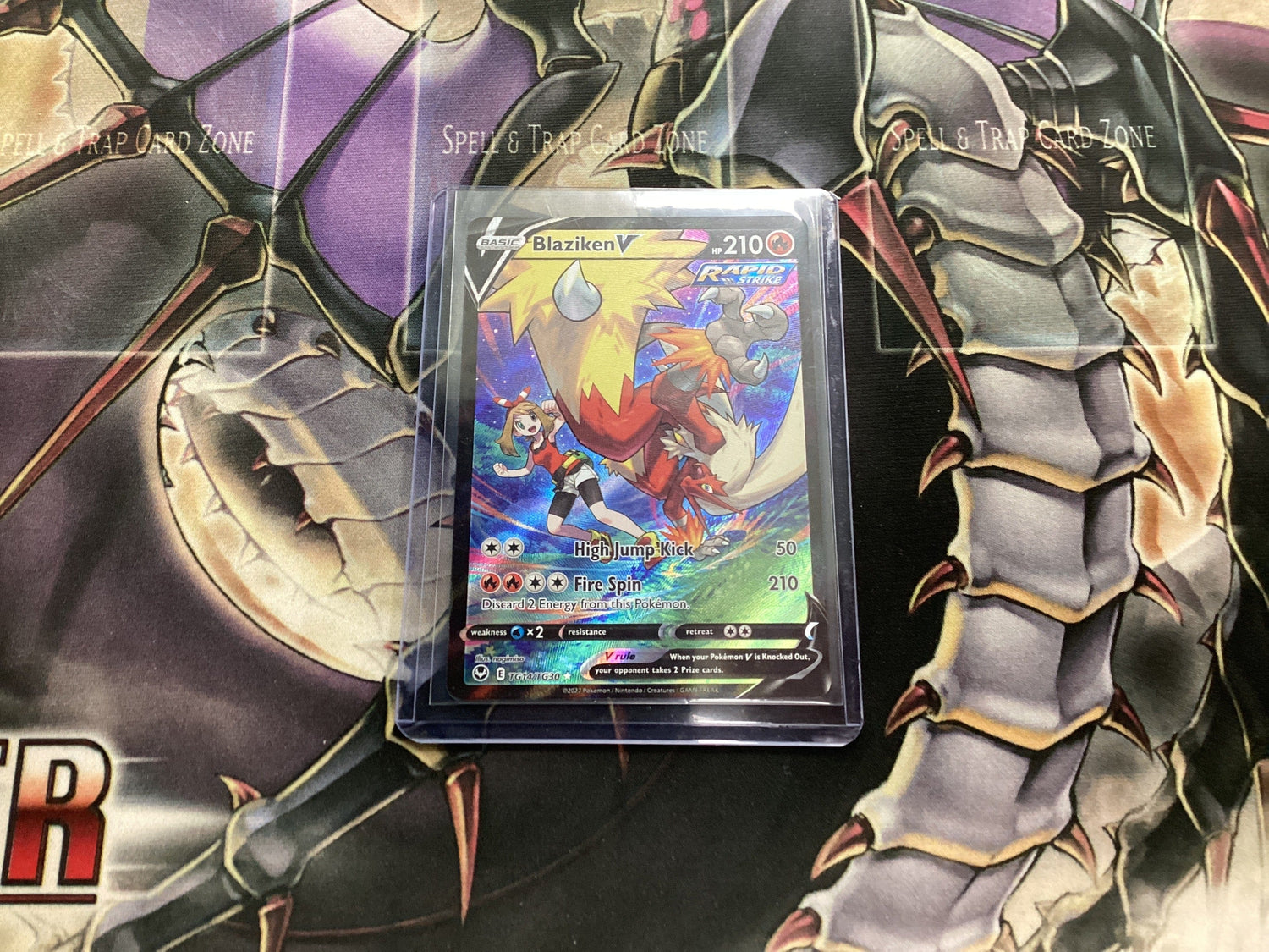 Blaziken V TG14/TG30