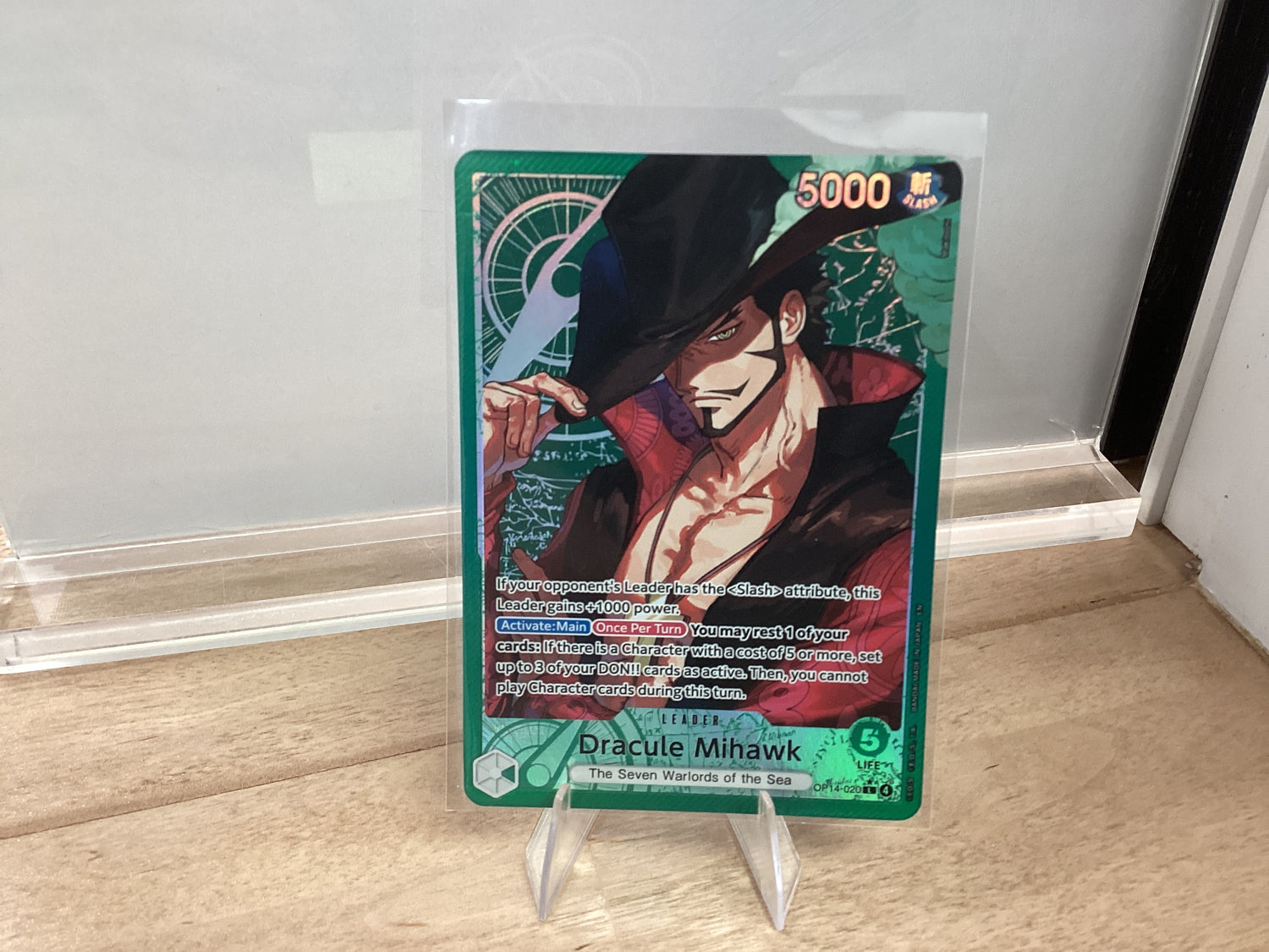 One Piece Dracule Mihawk OP14-020 alt